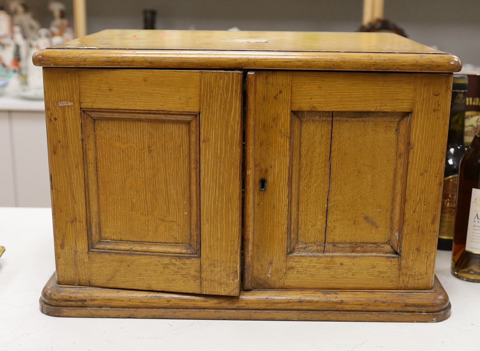 A Walker & Hall canteen of cutlery with bone insets